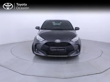 Car image 3