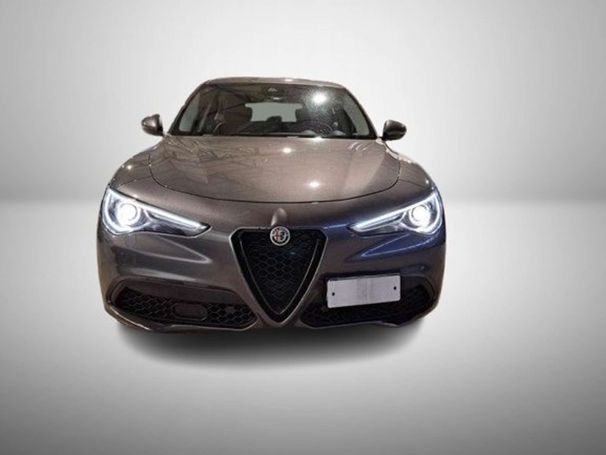 Alfa Romeo Stelvio 2.2 Q4 140 kW image number 2