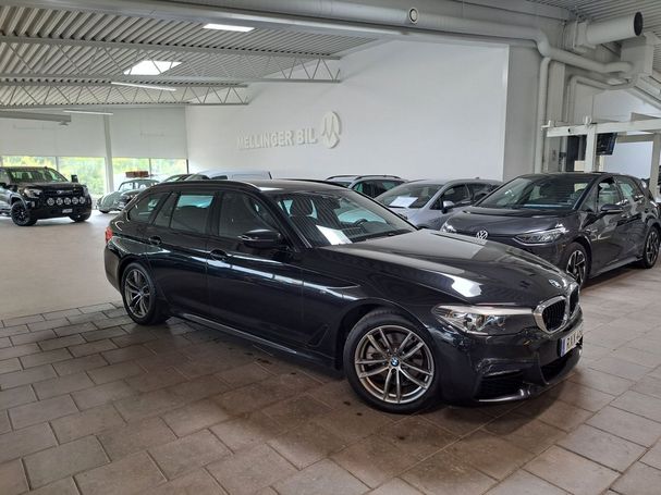 BMW 520d Touring steptronic xDrive M Sport 140 kW image number 1