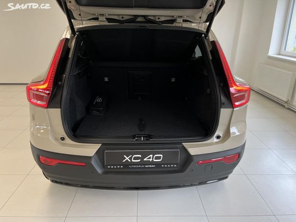 Volvo XC40 130 kW image number 9