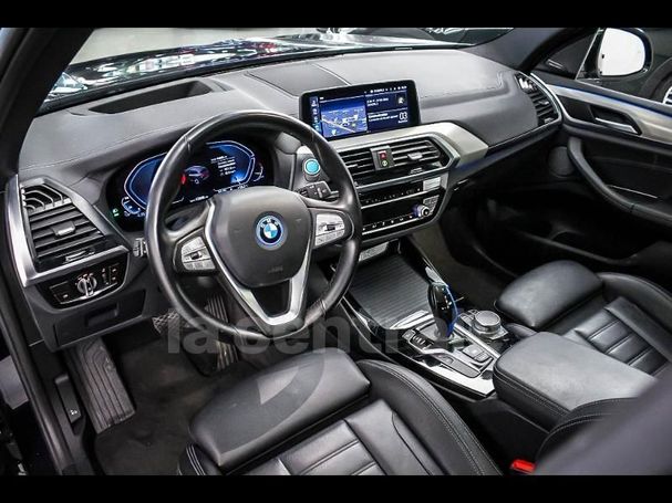 BMW iX3 M Sport Impressive 80 kWh 210 kW image number 17