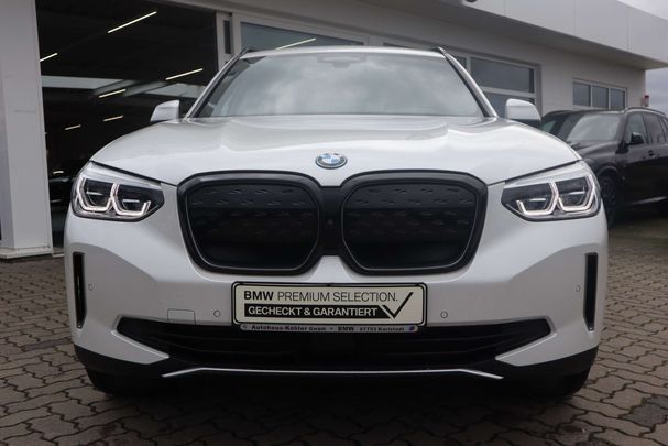 BMW iX3 210 kW image number 2