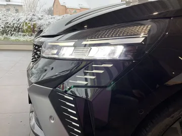 Car image 37