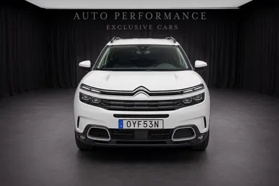 Car image 2