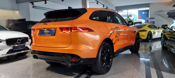 Jaguar F-Pace AWD Prestige 132 kW image number 3