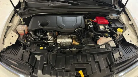 Car image 30