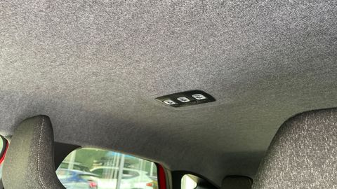 Car image 36