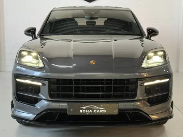Car image 29