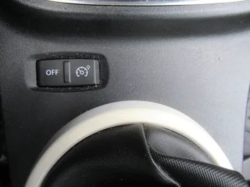 Car image 35