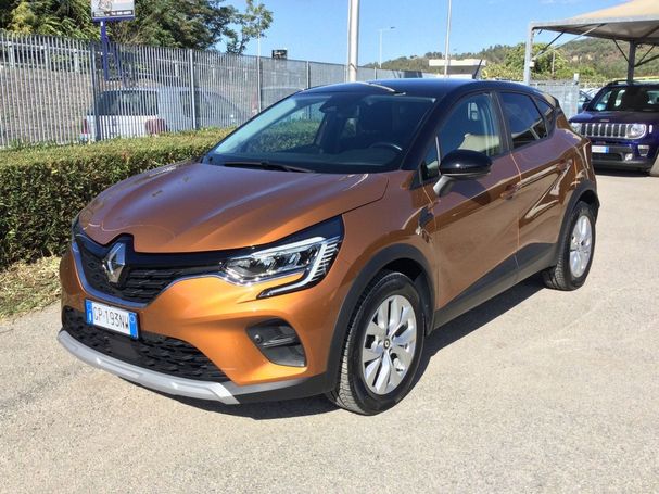 Renault Captur 140 103 kW image number 1