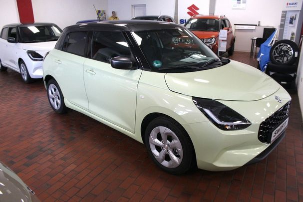 Suzuki Swift 1.2 Hybrid Comfort 61 kW image number 3