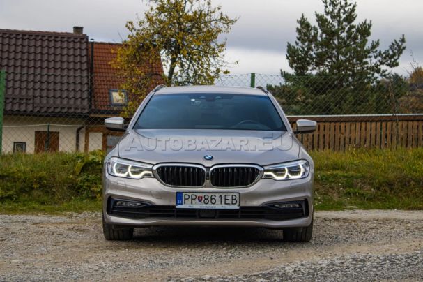 BMW 530d Touring xDrive 195 kW image number 2