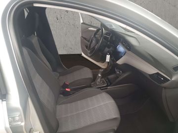 Car image 17