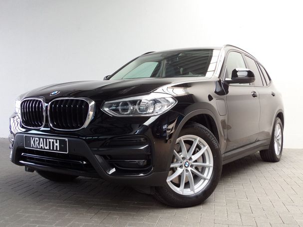 BMW X3 xDrive30e Advantage 215 kW image number 1