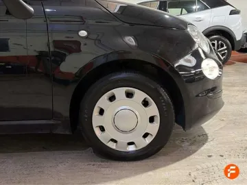 Car image 24