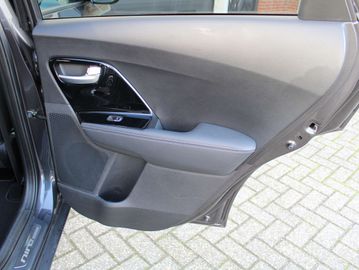 Car image 36