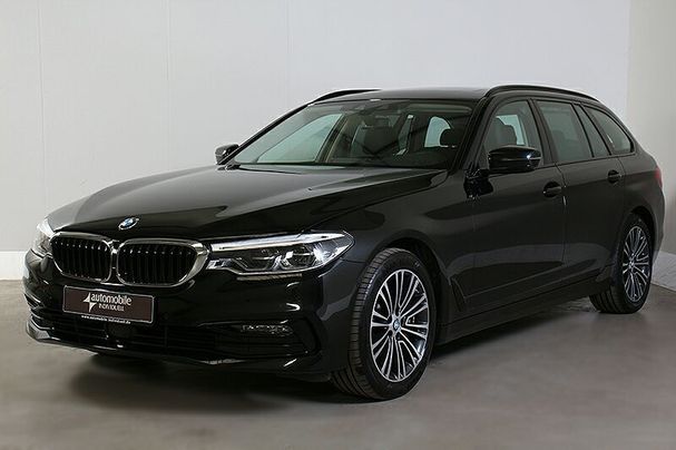 BMW 530d Touring Sport Line xDrive 195 kW image number 1