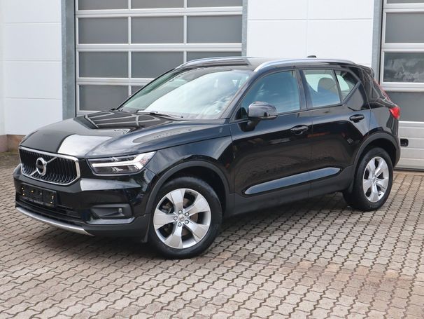 Volvo XC40 T4 Momentum 140 kW image number 3