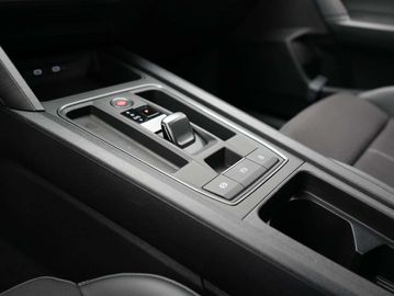 Car image 36