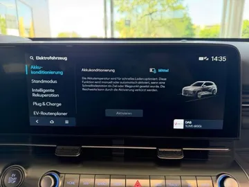 Car image 36