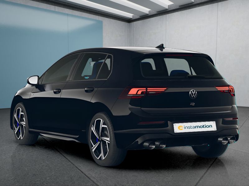 Volkswagen Golf 8 2.0