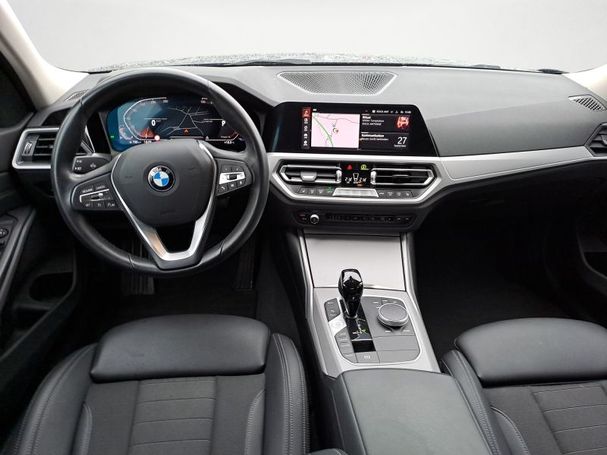 BMW 318i M Sport 115 kW image number 11