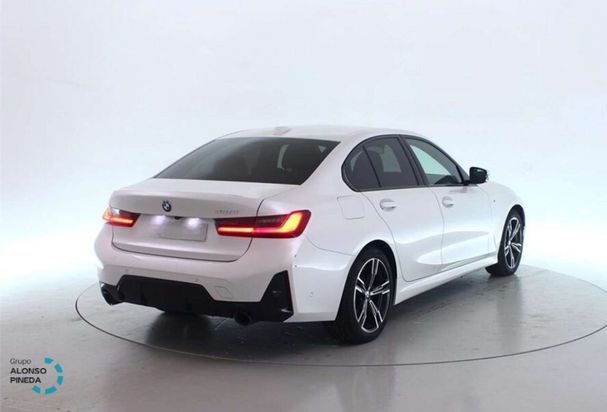 BMW 320i 135 kW image number 3