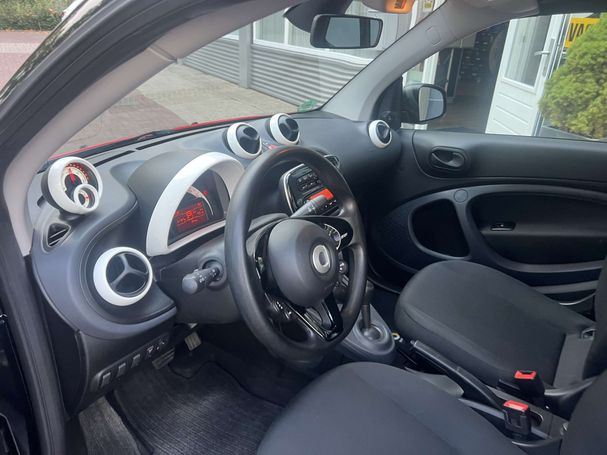 Smart ForTwo cabrio EQ 60 kW image number 32