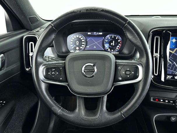 Volvo XC40 T2 95 kW image number 14