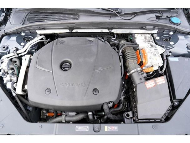 Volvo V60 T6 R AWD Recharge 251 kW image number 10