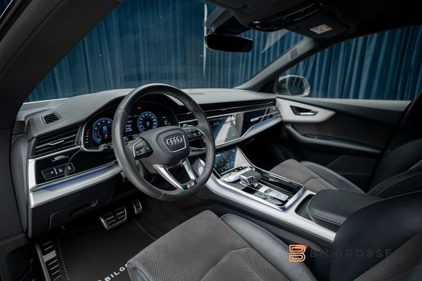 Audi Q8 55 TFSI quattro S-line 250 kW image number 12