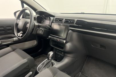 Car image 21