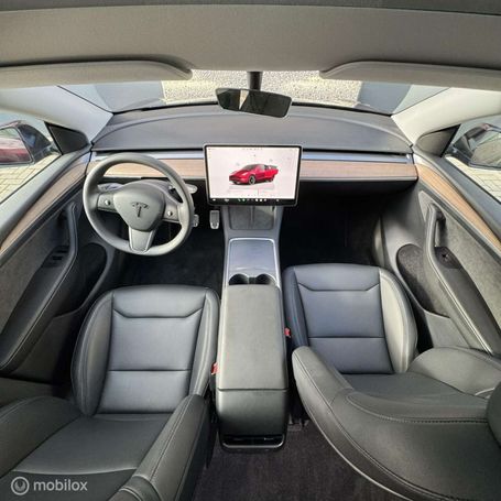 Tesla Model Y 220 kW image number 11