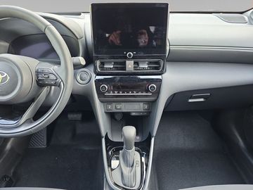 Car image 11