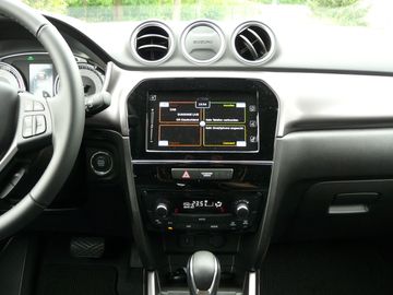 Car image 10