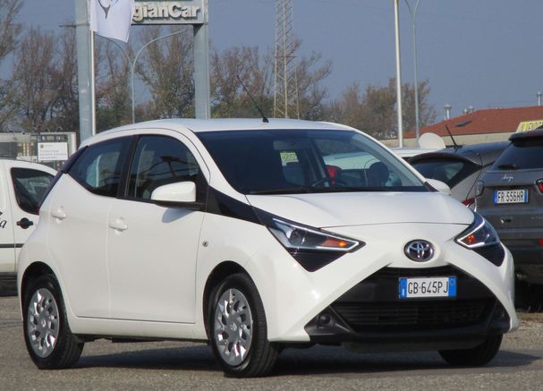 Toyota Aygo 53 kW image number 2