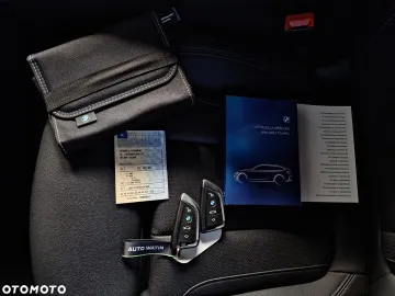 Car image 40