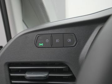 Car image 38