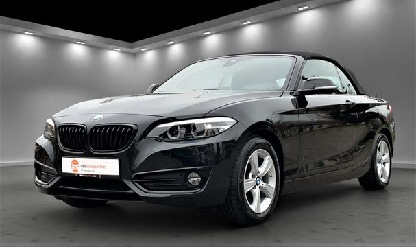 BMW 220i Cabrio Sport Line 135 kW image number 1