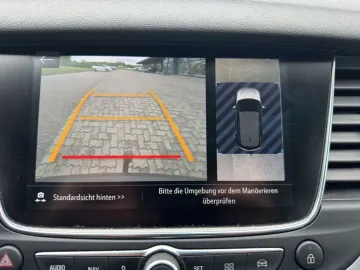 Car image 27
