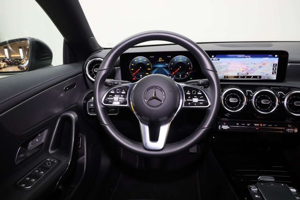 Mercedes-Benz CLA 200 Shooting Brake 120 kW image number 14