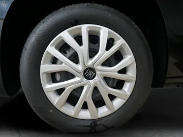 Car image 31