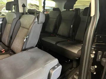Car image 29