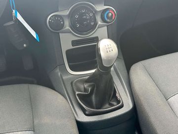 Car image 26