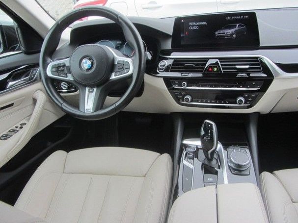 BMW 530d Touring xDrive 195 kW image number 12