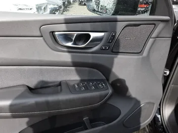 Car image 48