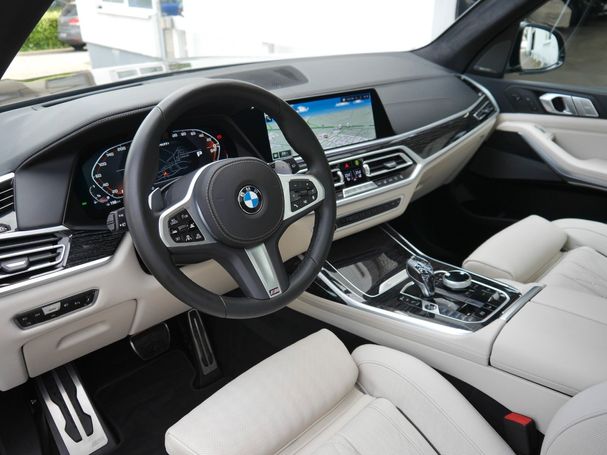 BMW X7 M50i xDrive 390 kW image number 9