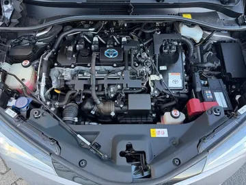 Car image 24