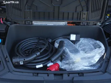 Car image 39
