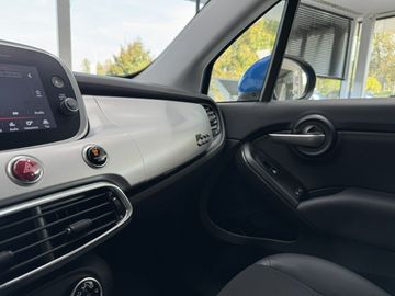 Car image 28